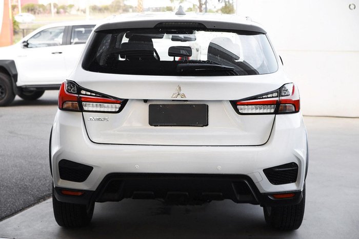 2024 Mitsubishi ASX ES