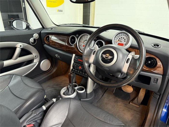 2003 MINI Hatch Cooper