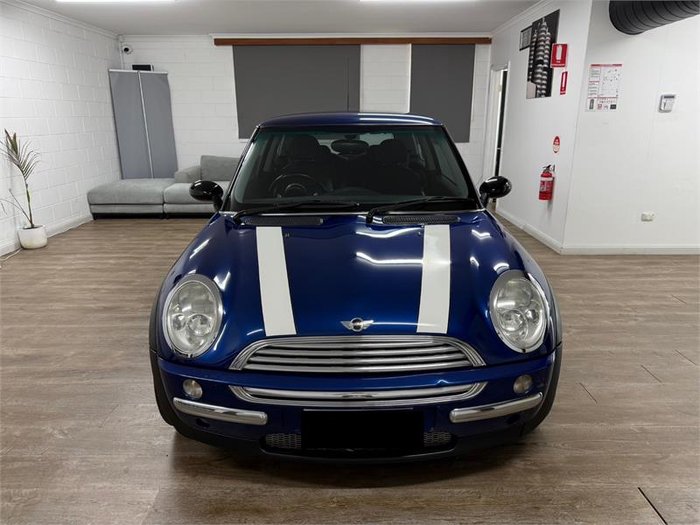 2003 MINI Hatch Cooper