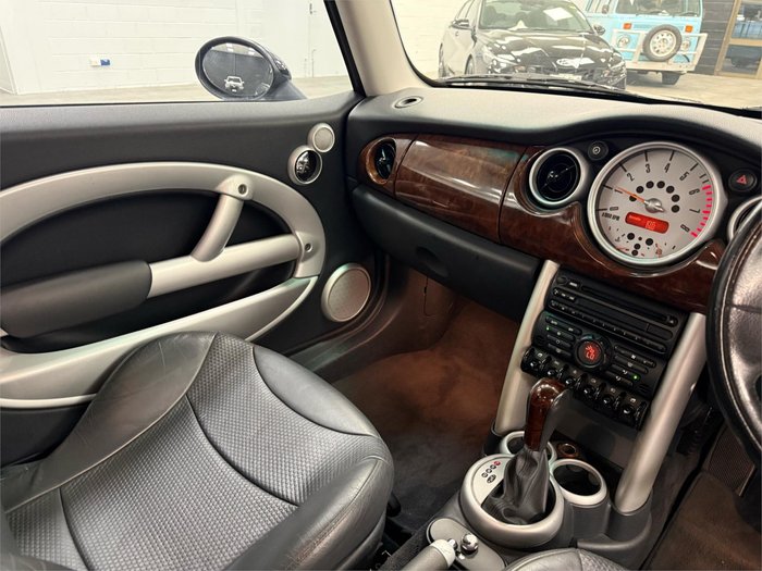 2003 MINI Hatch Cooper