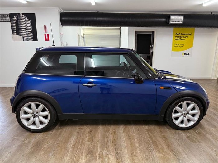 2003 MINI Hatch Cooper