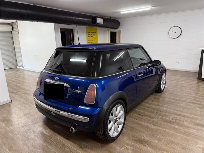2003 MINI Hatch Cooper