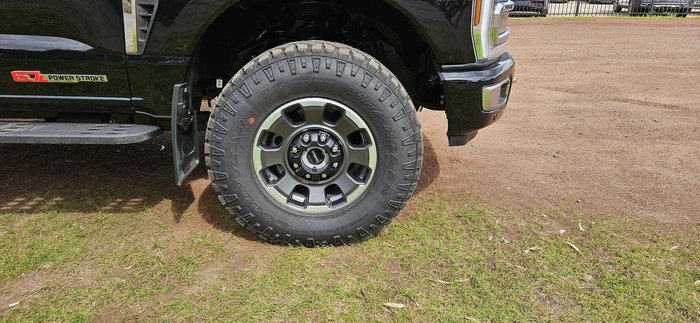 2024 Ford F350 Platinum Tremor