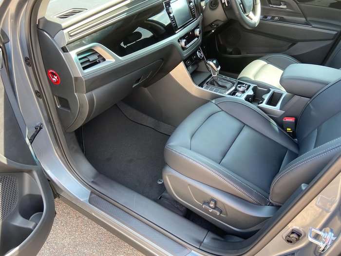 2024 KGM SsangYong Korando Ultimate LTD C300 MY23 Iron Metal