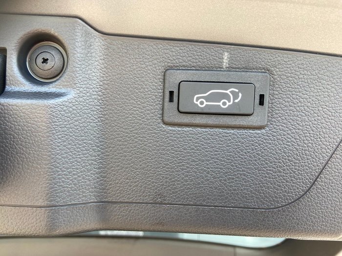 2024 KGM SsangYong Korando Ultimate LTD C300 MY23 Iron Metal