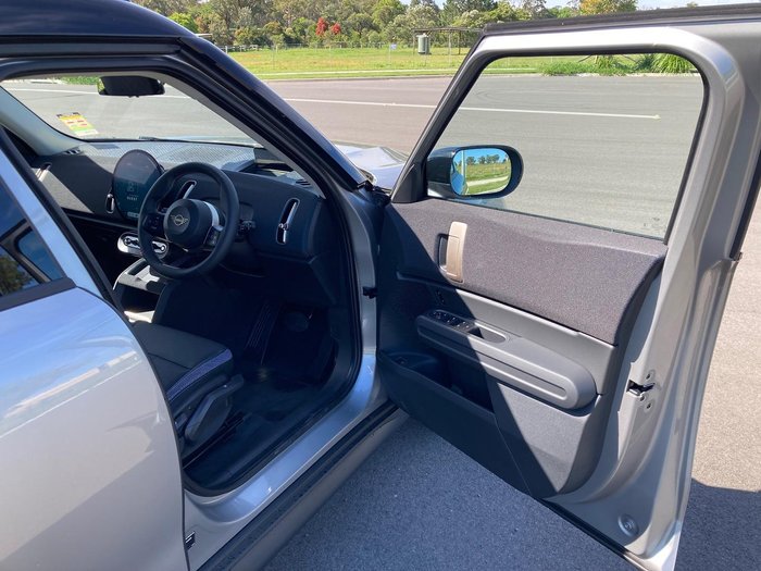 2024 MINI Countryman E Classic
