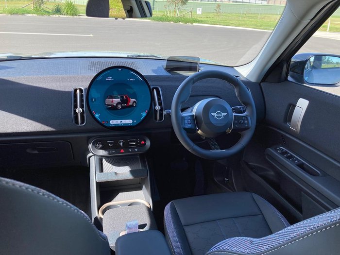 2024 MINI Countryman E Classic