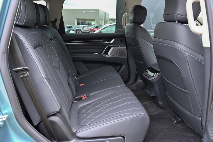 2024 LDV D90 Executive