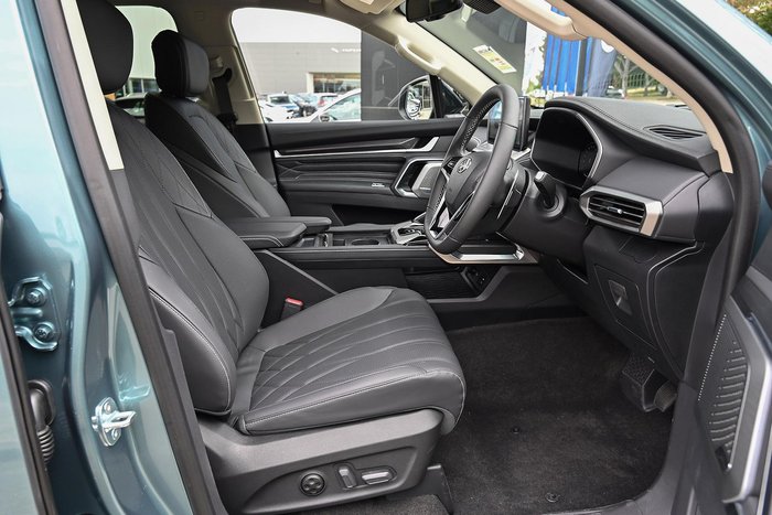 2024 LDV D90 Executive