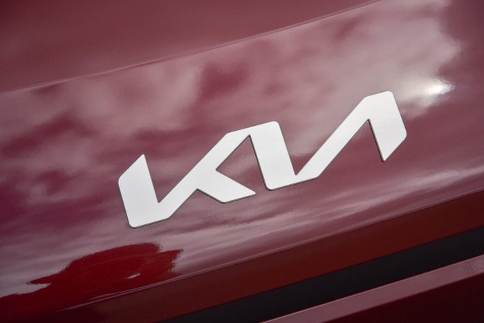 2024 Kia EV5 Air Standard Range OVc MY25 Magma Red