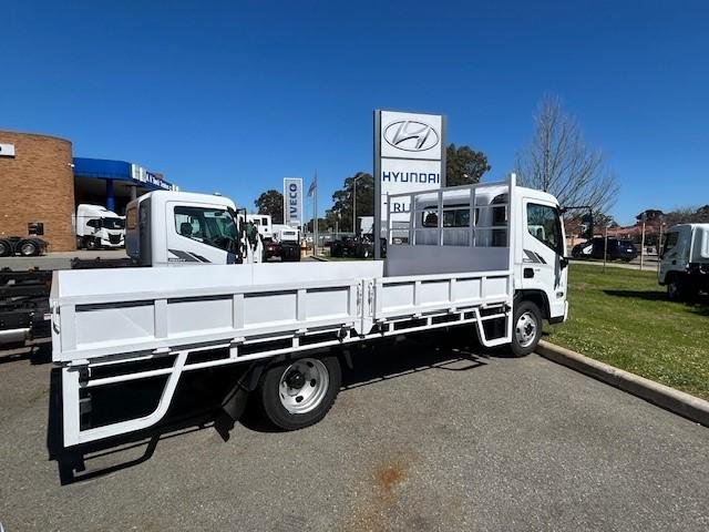 2023 Hyundai Ex4 Steel Tray White