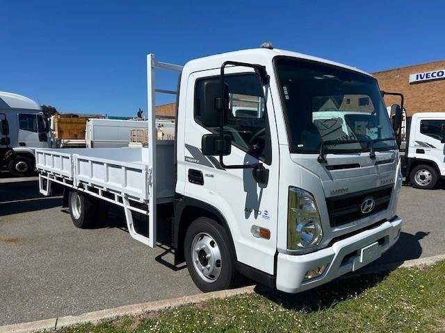 2023 Hyundai Ex4 Steel Tray White