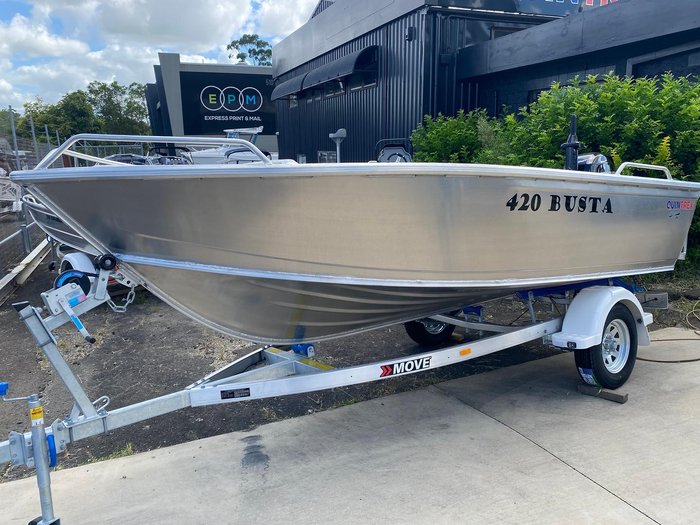 2025 QUINTREX 420 Busta