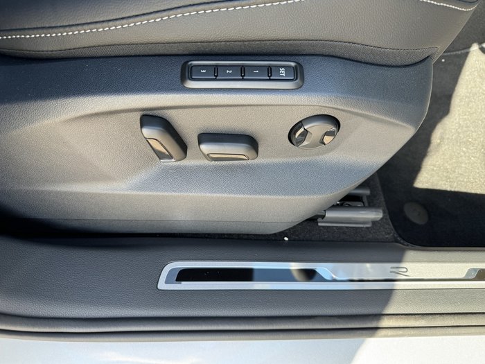 2024 Volkswagen Tiguan 162TSI R-Line