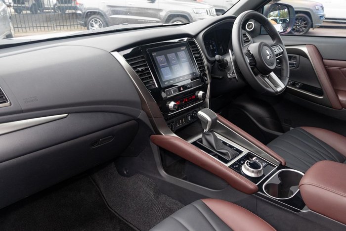 2024 Mitsubishi Pajero Sport GSR