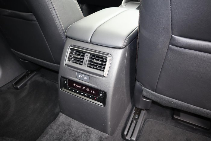 2024 Mazda CX-80 P50e GT