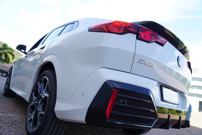 2024 BMW iX2 eDrive20 M Sport