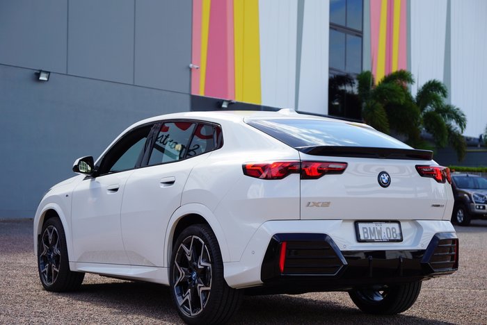 2024 BMW iX2 eDrive20 M Sport