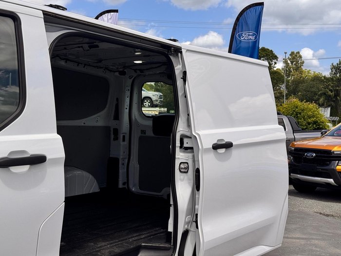 2024 Ford Transit Custom Trend SWB