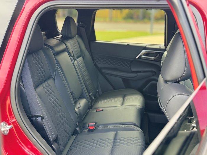 2024 Mitsubishi Outlander PHEV GSR