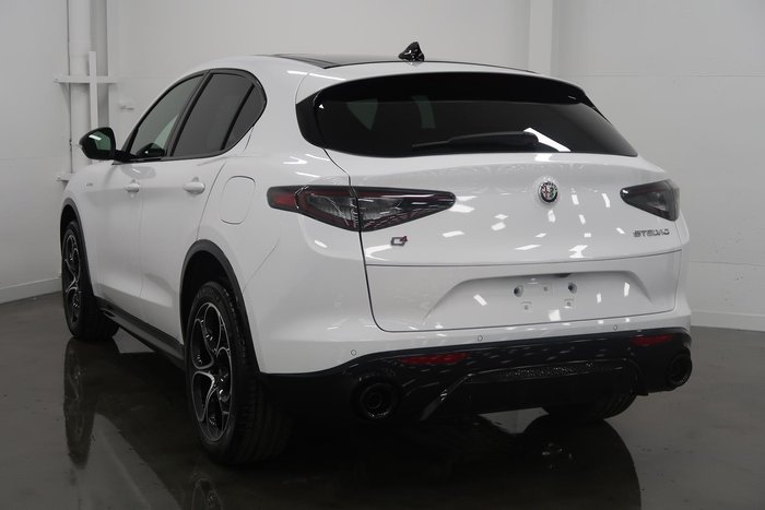 2023 Alfa Romeo Stelvio Veloce