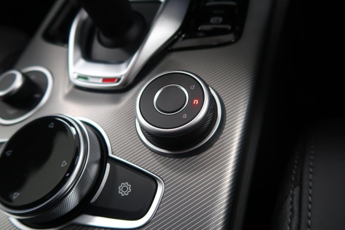 2023 Alfa Romeo Stelvio Veloce