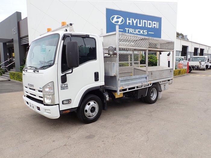 2015 ISUZU NPR 300 WHITE
