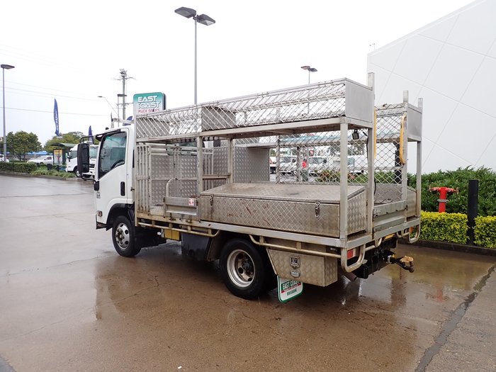 2015 ISUZU NPR 300 WHITE