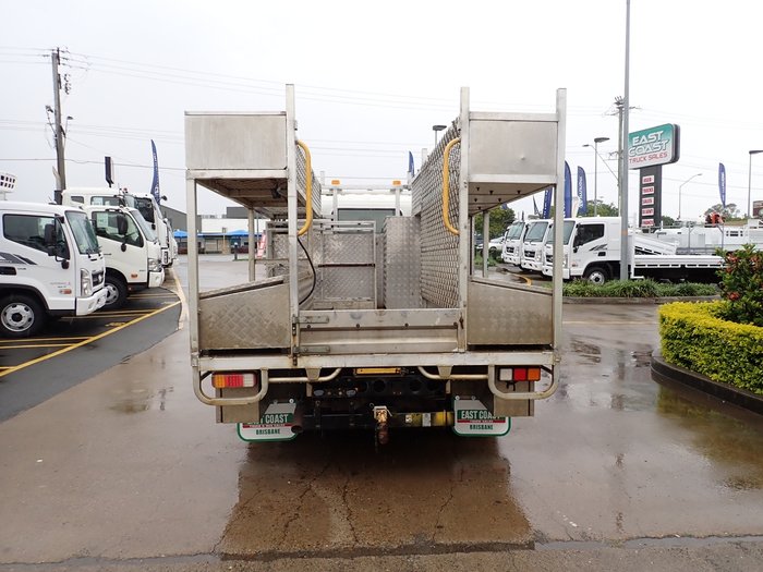 2015 ISUZU NPR 300 WHITE