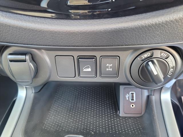 2024 NISSAN D23 SL D23 MY24 SL Cab Chassis Dual Cab 4dr Spts Auto 7sp 4x4 1010kg 2.3DTT SOLID WHITE