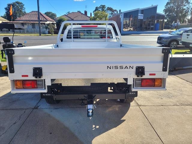2024 NISSAN D23 SL NAVARA 4X4 2.3 DSL AUTO SC CC SL SOLID WHITE