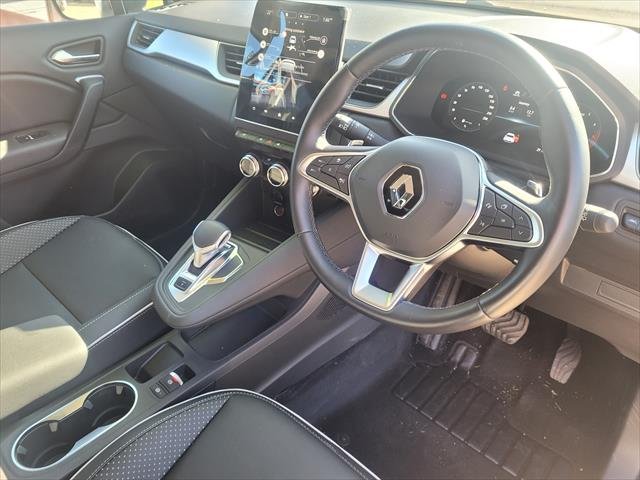 2022 Renault Captur Intens XJB MY22 Pearl White with Diamond Black Roof (M)