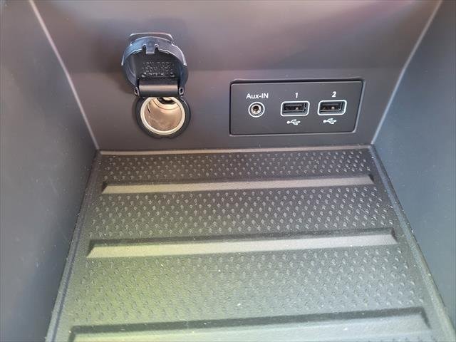 2022 Renault Captur Intens XJB MY22 Pearl White with Diamond Black Roof (M)