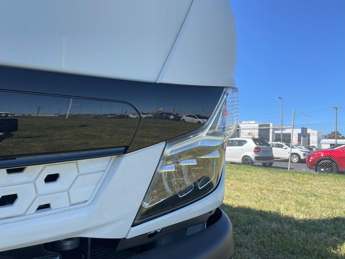 2025 Fuso Canter 815 Tipper White