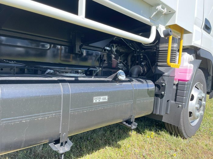 2025 Fuso Canter 815 Tipper White