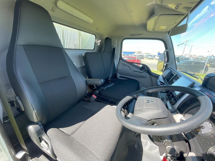 2025 Fuso Canter 815 Tipper White