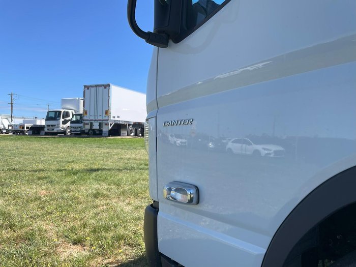 2025 Fuso Canter 815 Tipper White