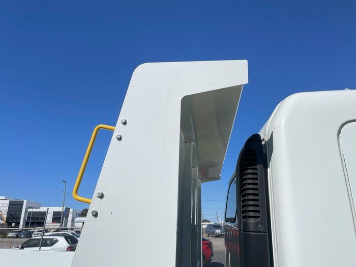 2025 Fuso Canter 815 Tipper White