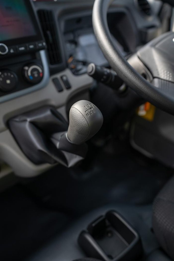 2024 Fuso Canter 615 615 Tipper White