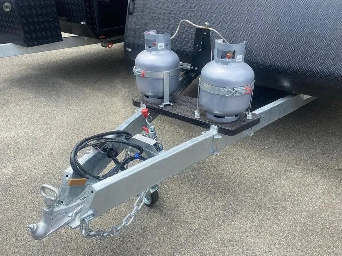 2025 Millard 2024 Millard Mflow 17'6