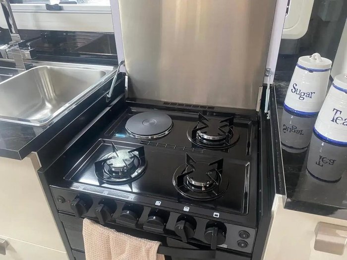 2025 Millard 2024 Millard Mflow 17'6