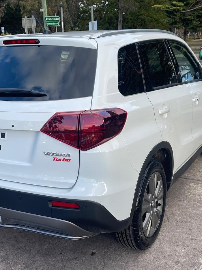 2024 Suzuki Vitara Turbo LY Series II Cool White