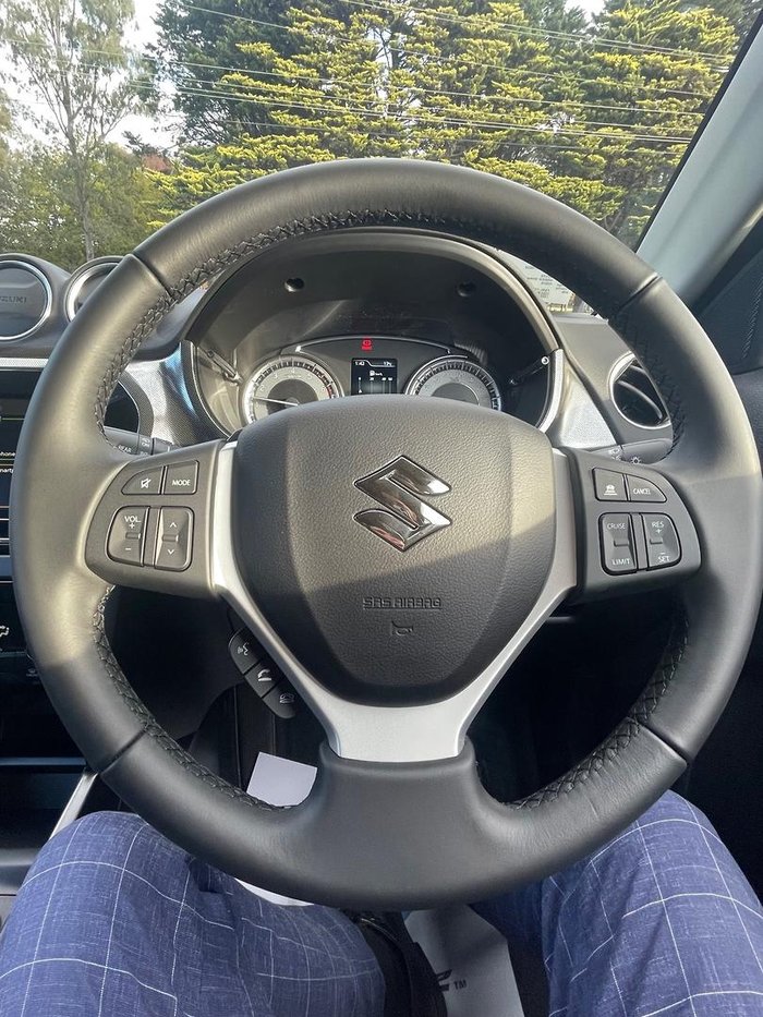 2024 Suzuki Vitara Turbo LY Series II Cool White