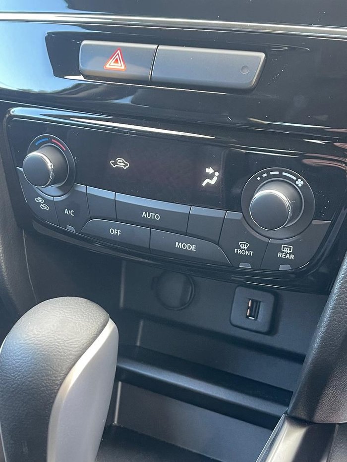 2024 Suzuki Vitara Turbo LY Series II Cool White