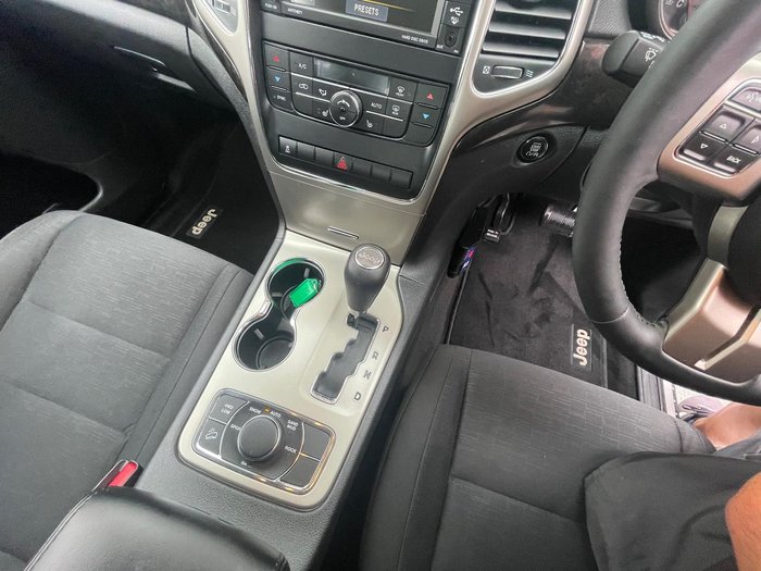 2013 Jeep Grand Cherokee Laredo WK MY13 4X4 Constant Bright Silver