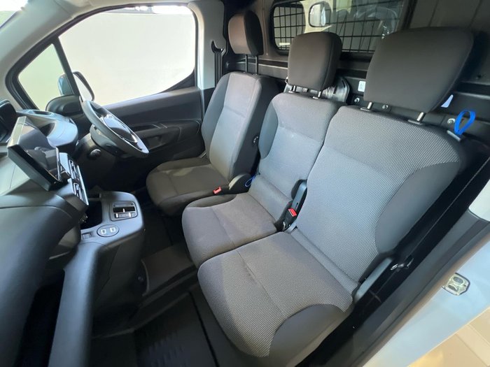 2024 Peugeot Partner Pro