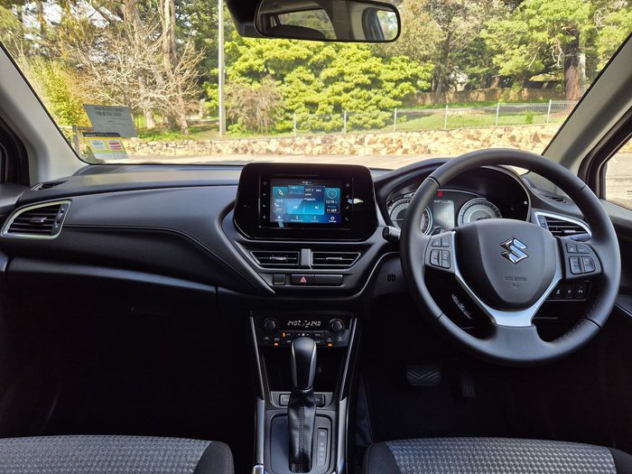 2024 Suzuki S-Cross 