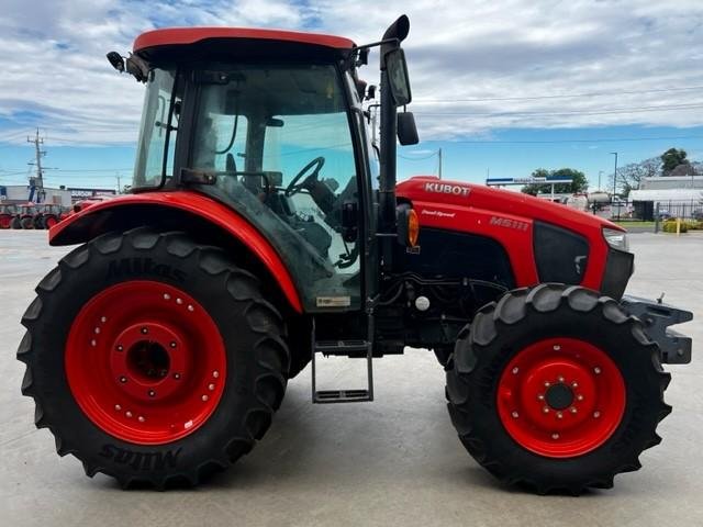 2019 Kubota M5111dhc-Ds ORANGE