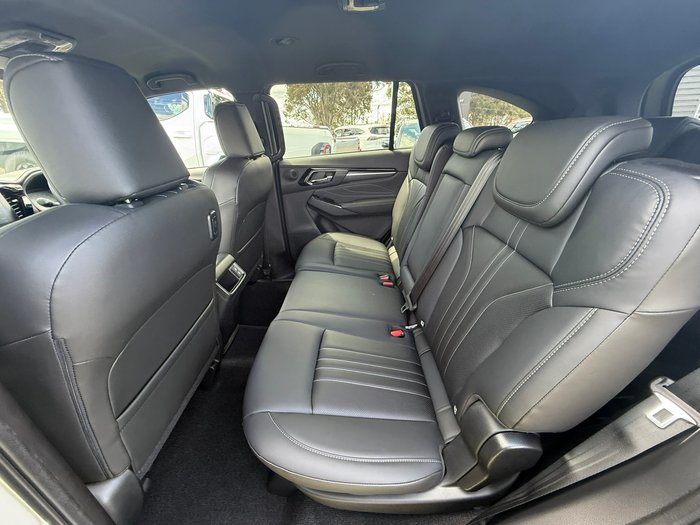 2025 Isuzu MU-X LS-T