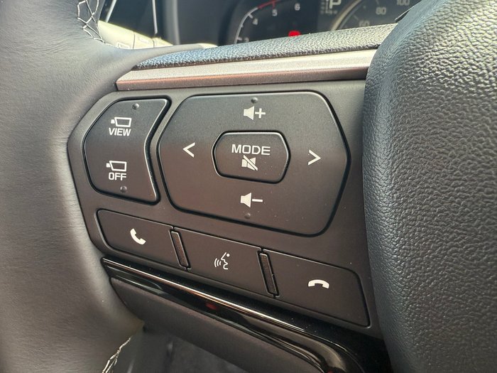 2025 Isuzu MU-X LS-T